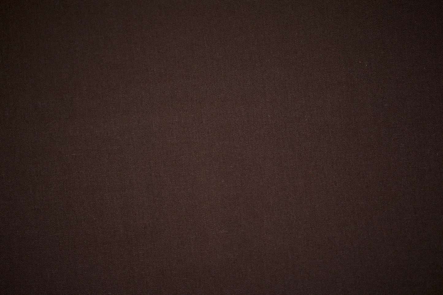 Brauner Stoff aus Leinen, Viskose und Polyester