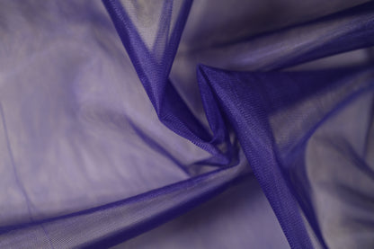 Tüll in Dunkelviolett – feines, transparentes Netzgewebe