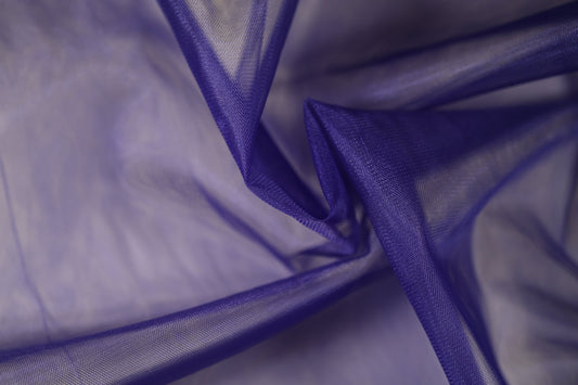 Tüll in Dunkelviolett – feines, transparentes Netzgewebe