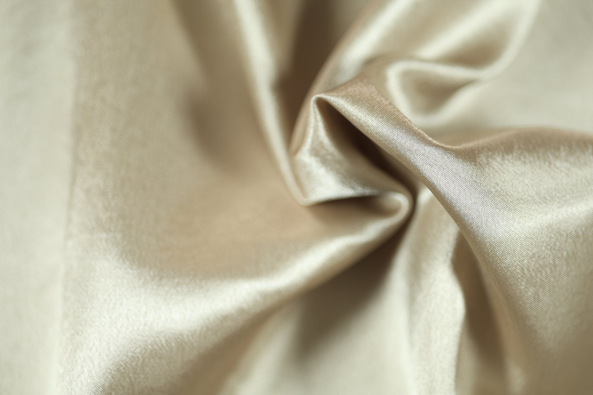Elfenbeinfarbener Krepp Satin Stoff für Hochzeiten