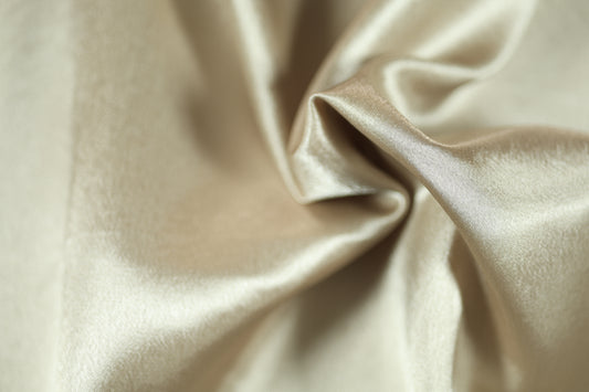 Elfenbeinfarbener Krepp Satin Stoff für Hochzeiten