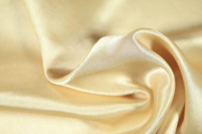 Champagnerfarbener Krepp Satin Stoff glänzend 140cm