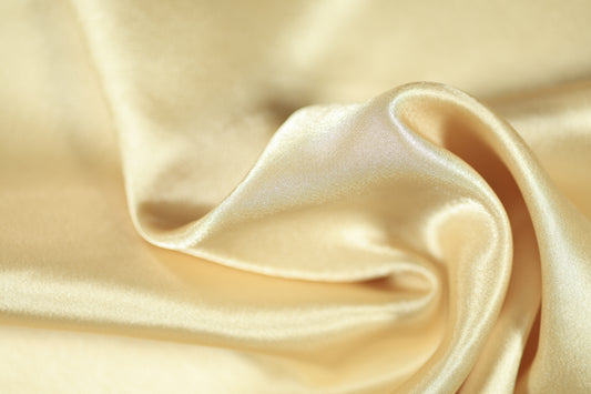 Champagnerfarbener Krepp Satin Stoff glänzend 140cm