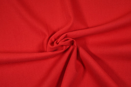 Roter Stoff für kreative Kleidung