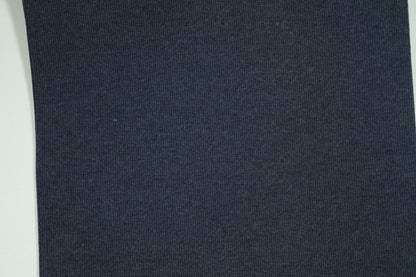 Dunkelblauer Baumwollstoff für Ärmel- und Hosenabschlüsse