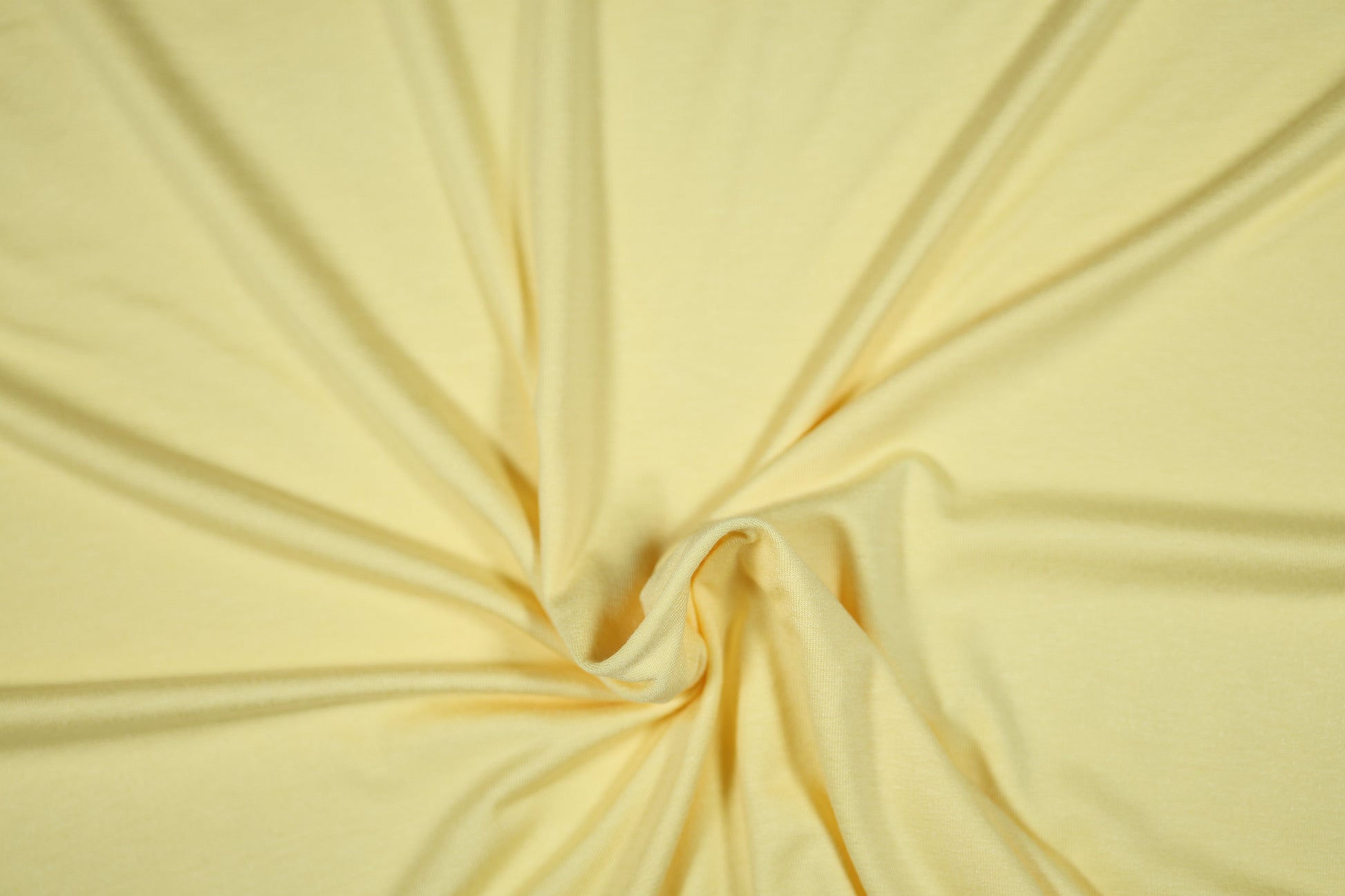 Weicher Viskose Jersey Stoff in Pastellgelb – ideal für Sommermode