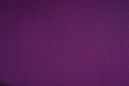 Polyester Panama Stoff in Violett – Nahaufnahme der Stoffstruktur und Farbe
