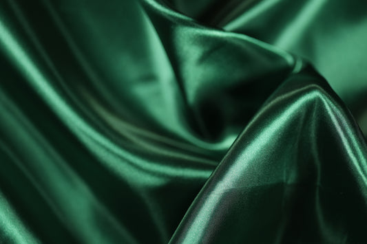 Tannengrüner Satin Stoff glänzend Dekor